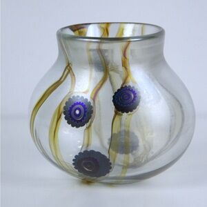 Robert Eickholt 2003 Iridescent Floral Glass Vase 5" Signed